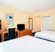 Fairfield Inn & Suites by Marriott Lakeland Plant City hotel detail image 7