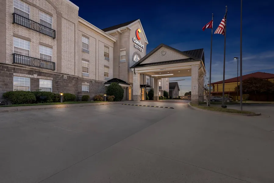 Comfort Suites Conway hotel detail image 2