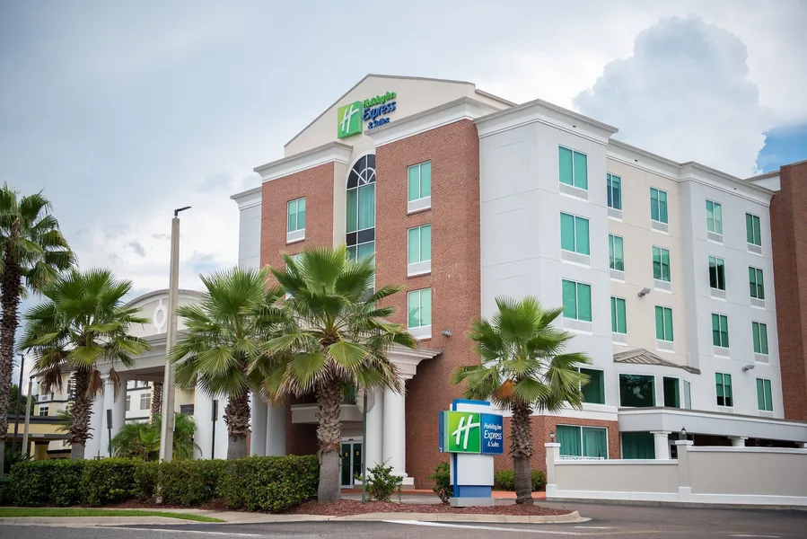 Holiday Inn Express & Suites Chaffee-Jacksonville West by IHG hotel detail image 2