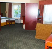 Magnuson Hotel Commerce hotel detail image 7