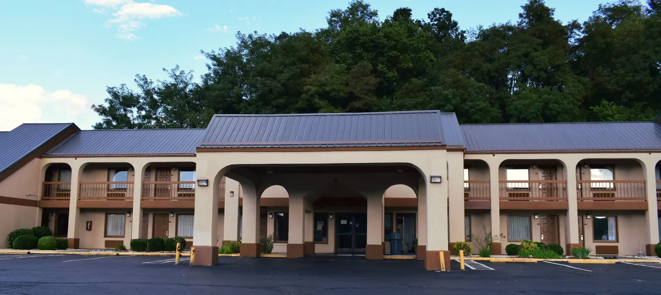 Super 8 by Wyndham Fort Chiswell/Wytheville Area hotel detail image 2