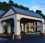 Super 8 by Wyndham Fort Chiswell/Wytheville Area hotel detail image 3