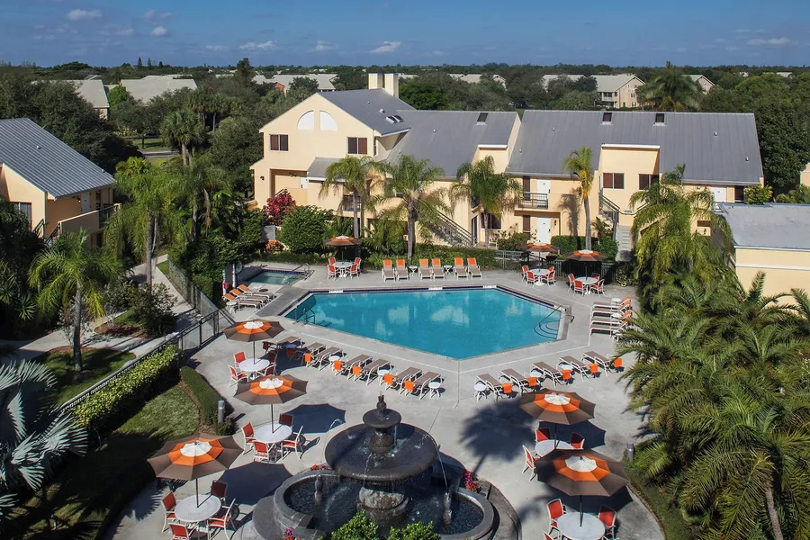 Courtyard by Marriott Boynton Beach hotel detail image 2