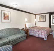 Knights Inn Racine hotel detail image 4