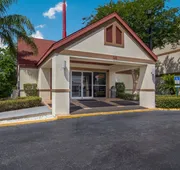 Red Roof Inn & Suites Brunswick I-95 hotel detail image 7