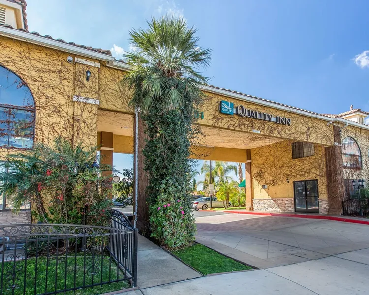 Quality Inn Hemet - San Jacinto hotel detail image 2