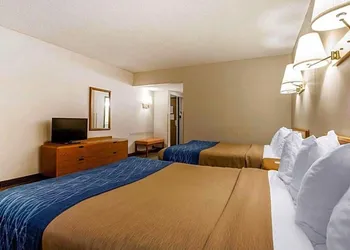 Lake Placid hotel thumbnail 2