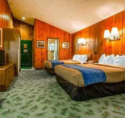 Lake Placid hotel detail image 5