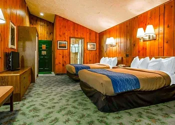 Lake Placid hotel thumbnail 5