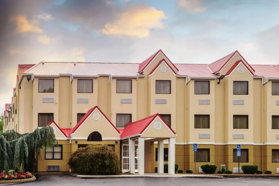 Quality Inn Knoxville West Cedar Bluff hotel detail image 6