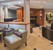 La Quinta Inn & Suites by Wyndham Milwaukee Delafield hotel detail image 5