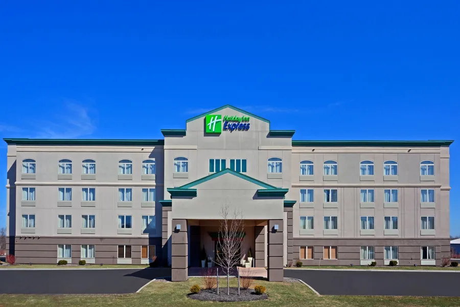 Holiday Inn Express Syracuse Fairgrounds by IHG hotel detail image 6
