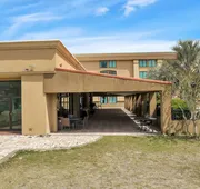 Ramada by Wyndham Jacksonville I-95 by Butler Blvd hotel detail image 4