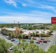 Ramada by Wyndham Jacksonville I-95 by Butler Blvd hotel detail image 5