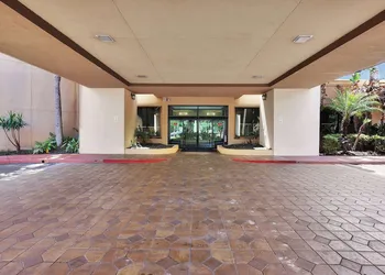 Ramada by Wyndham Jacksonville I-95 by Butler Blvd hotel thumbnail 3