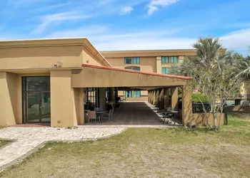 Ramada by Wyndham Jacksonville I-95 by Butler Blvd hotel thumbnail 4
