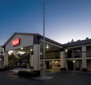 Red Roof Inn Gulf Shores hotel detail image 5