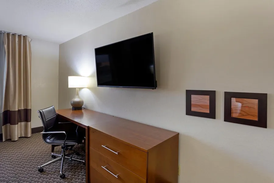 Comfort Inn Hobart-Merrillville I-65 hotel detail image 6