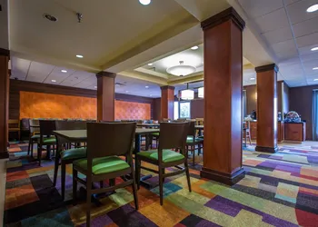 Fairfield Inn & Suites by Marriott Toledo North hotel thumbnail 4
