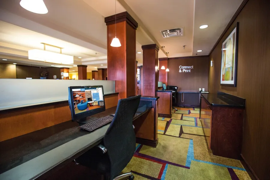 Fairfield Inn & Suites by Marriott Toledo North hotel detail image 6