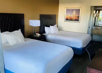Days Inn by Wyndham Mt Pleasant-Charleston-Patriots Point hotel thumbnail 6