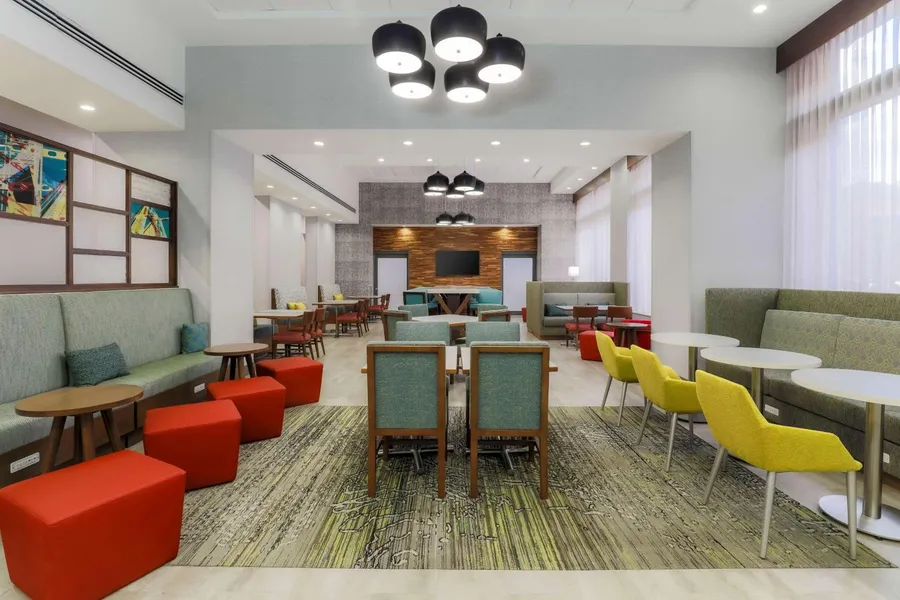 Hampton Inn & Suites Pittsburgh-Downtown hotel detail image 6