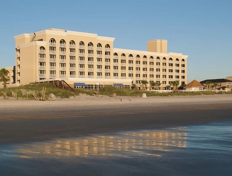 Courtyard by Marriott Jacksonville Beach Oceanfront hotel detail image 2