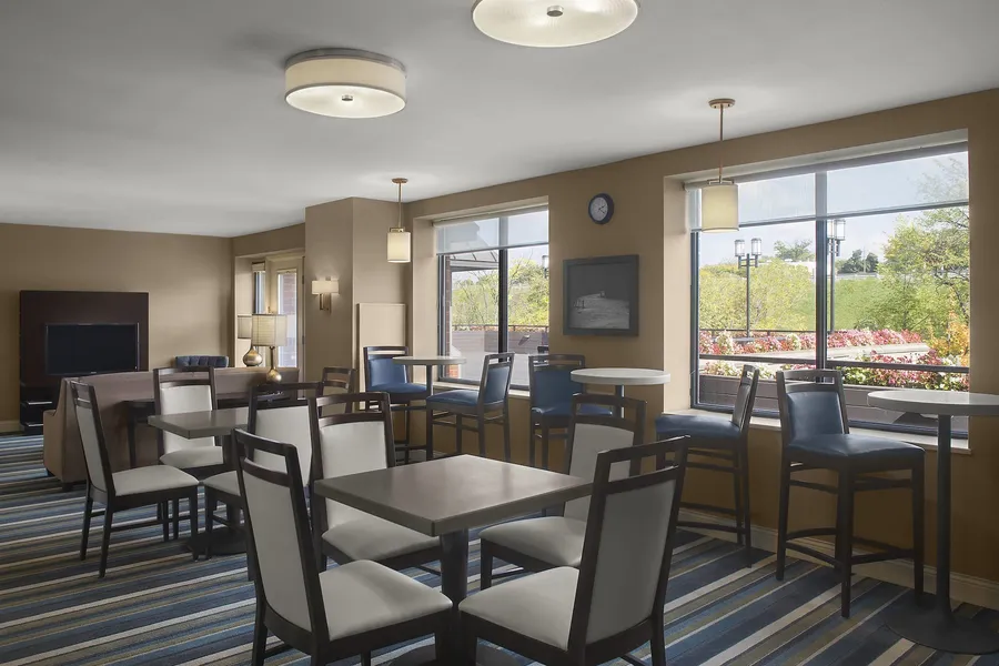 Sheraton Suites Akron Cuyahoga Falls hotel detail image 6