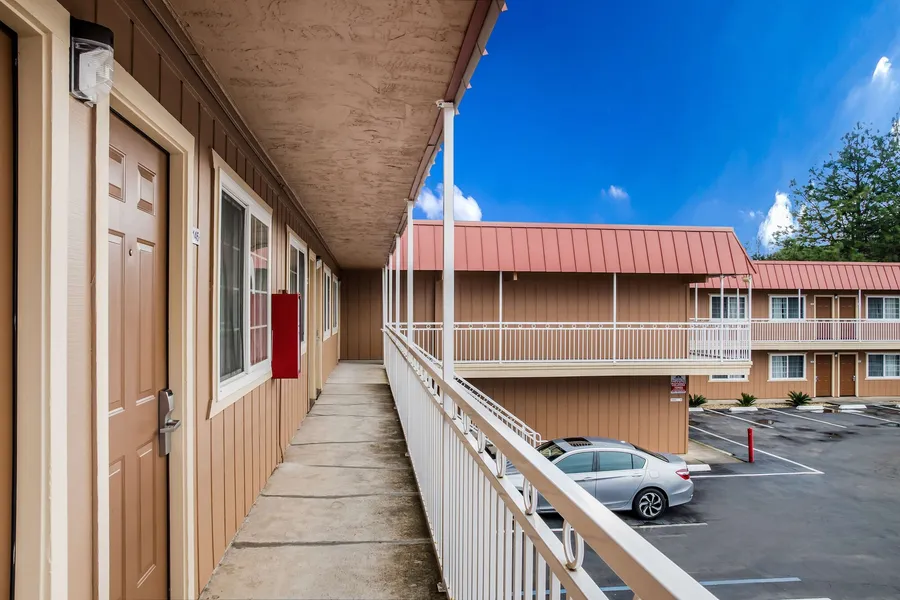 Americas Best Value Inn Ukiah hotel detail image 2