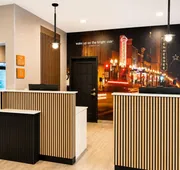 La Quinta Inn & Suites by Wyndham Knoxville West hotel detail image 3