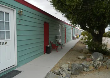 Marine Motel hotel thumbnail 7