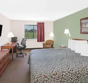 Days Inn & Suites by Wyndham Brinkley hotel detail image 7
