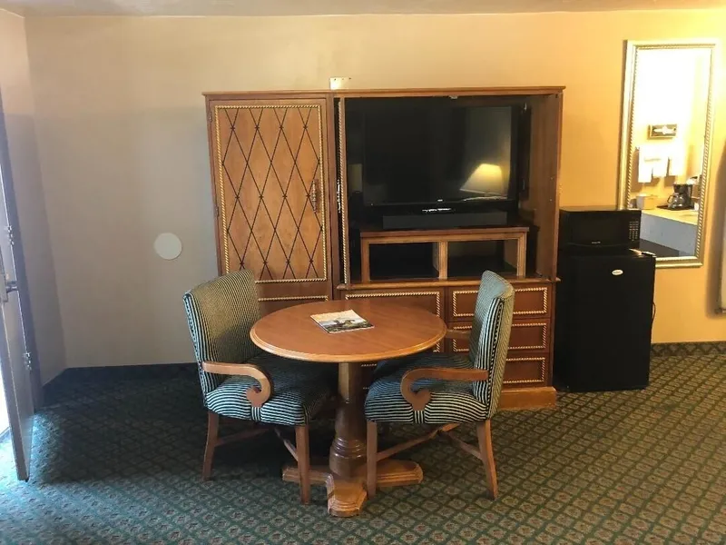 Riverton Inn & Suites hotel detail image 2