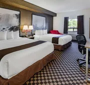 Super 8 by Wyndham Ambassador Bridge Windsor ON hotel detail image 7