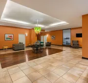 La Quinta Inn & Suites by Wyndham San Antonio Medical Ctr NW hotel detail image 7