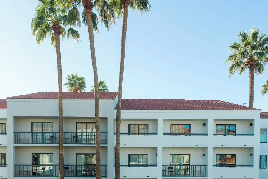 Courtyard Phoenix North by Marriott hotel detail image 2