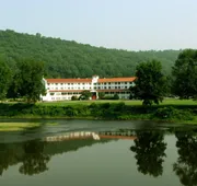 The Shawnee Inn and Golf Resort hotel detail image 5