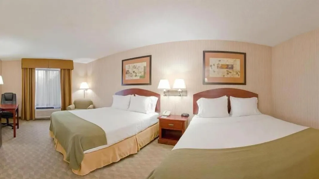 Spark by Hilton Lansing hotel detail image 2