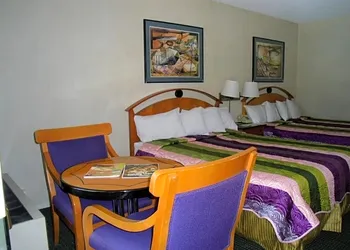 Travellers Inn hotel thumbnail 5