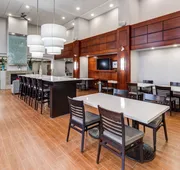 Hampton Inn & Suites by Hilton Brantford Conference Centre hotel detail image 7