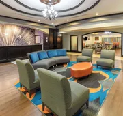 La Quinta Inn & Suites by Wyndham Fort Worth - Lake Worth hotel detail image 3