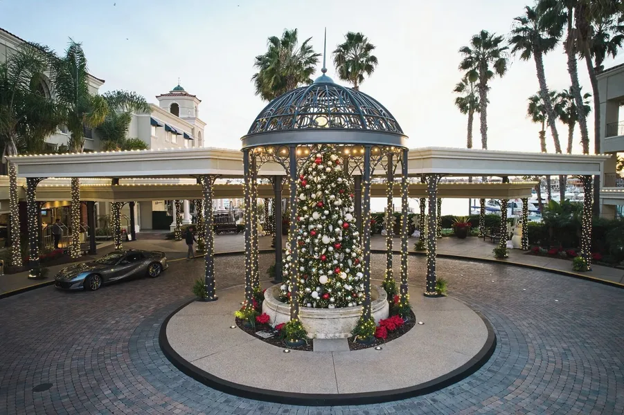Balboa Bay Resort hotel detail image 2
