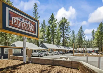 Playpark Lodge hotel thumbnail 2
