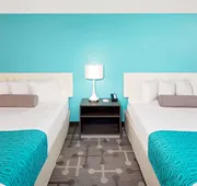 Howard Johnson by Wyndham Florence hotel detail image 5