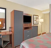 Ramada by Wyndham Staten Island hotel detail image 7