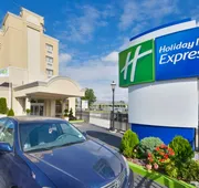 Holiday Inn Express LaGuardia Airport By IHG hotel detail image 3