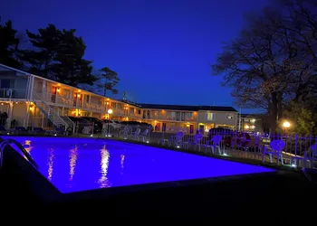 Riviera Motel hotel thumbnail 3