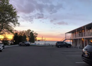 Riviera Motel hotel thumbnail 6