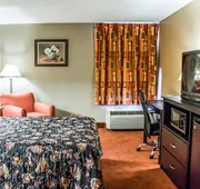 Econo Lodge Burlington I-40 hotel detail image 7