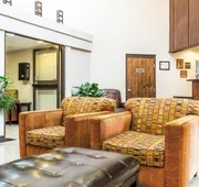 Quality Inn & Suites Coliseum hotel detail image 3